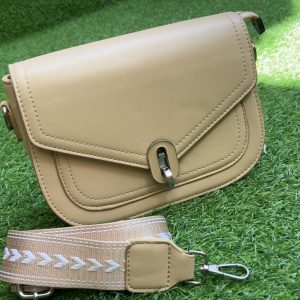 Crossbody Skin color medium